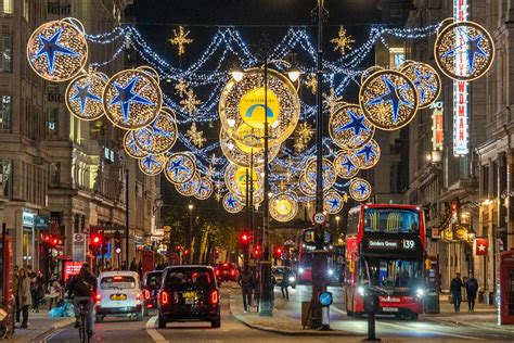 when do london christmas lights come on